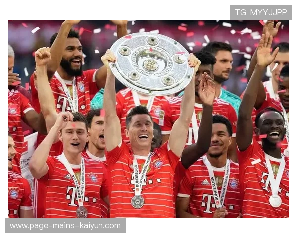 拜仁可能在今夏放走两名边路老将：阵容大洗牌即将来临